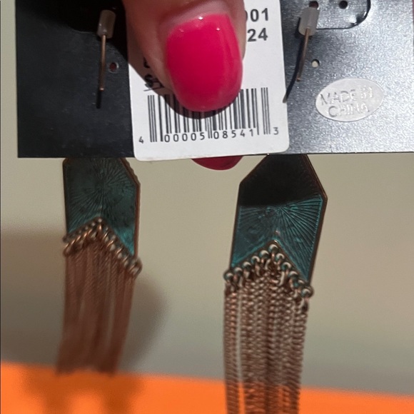 Elegant Turquoise and Black Fringe Earrings - Picture 4 of 6